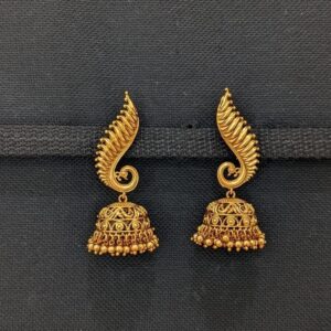 Earings& Mattal