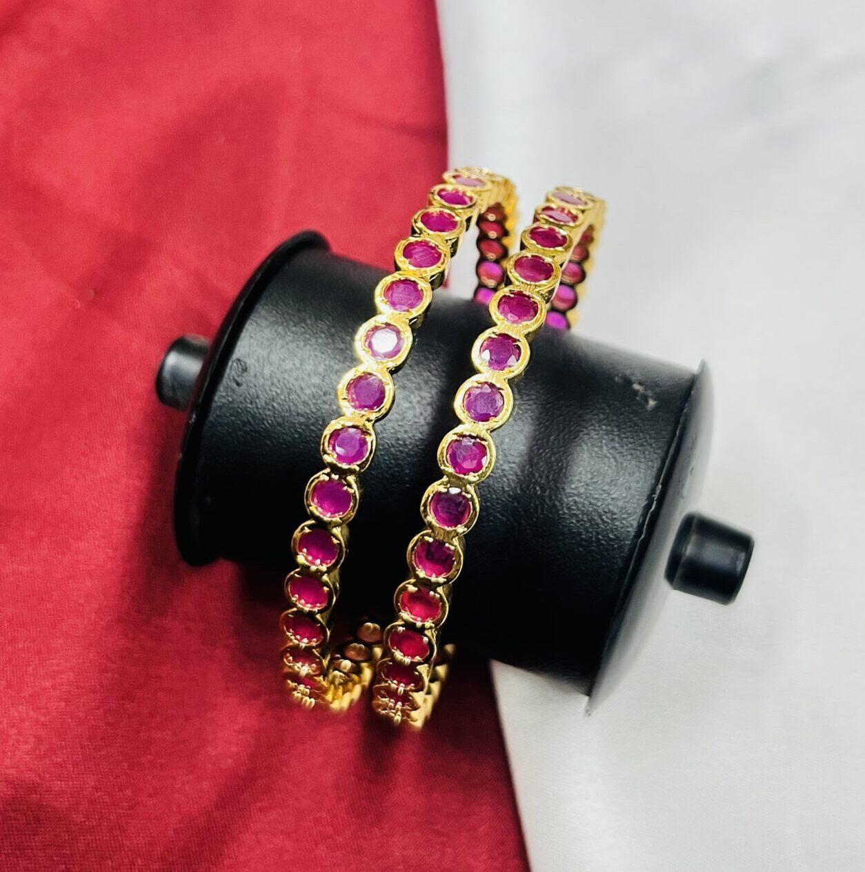 impon stone bangles