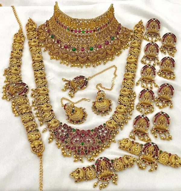 Ad bridal set and chokker test